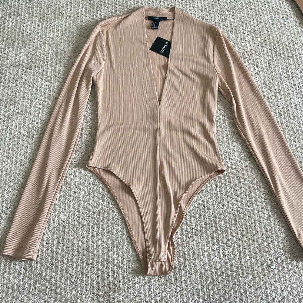 Blush deep V bodysuit